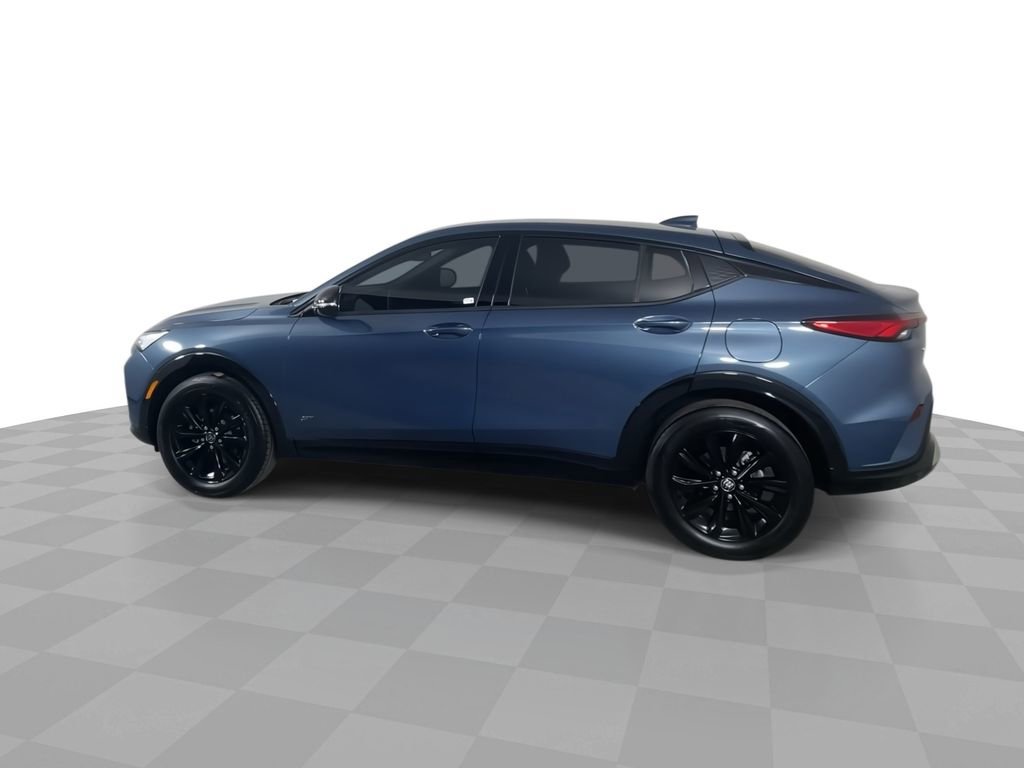 Used 2025 Buick Envista Sport Touring w/ Convenience II Package image 5