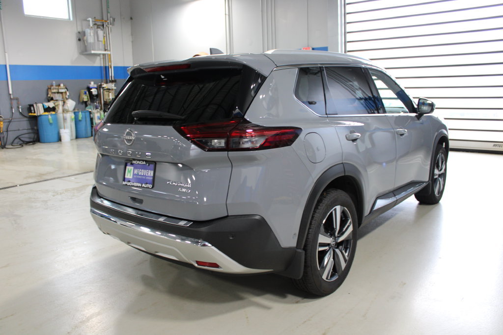 Used 2023 Nissan Rogue Platinum w/ Platinum Premium Package AWD/4WD image 26