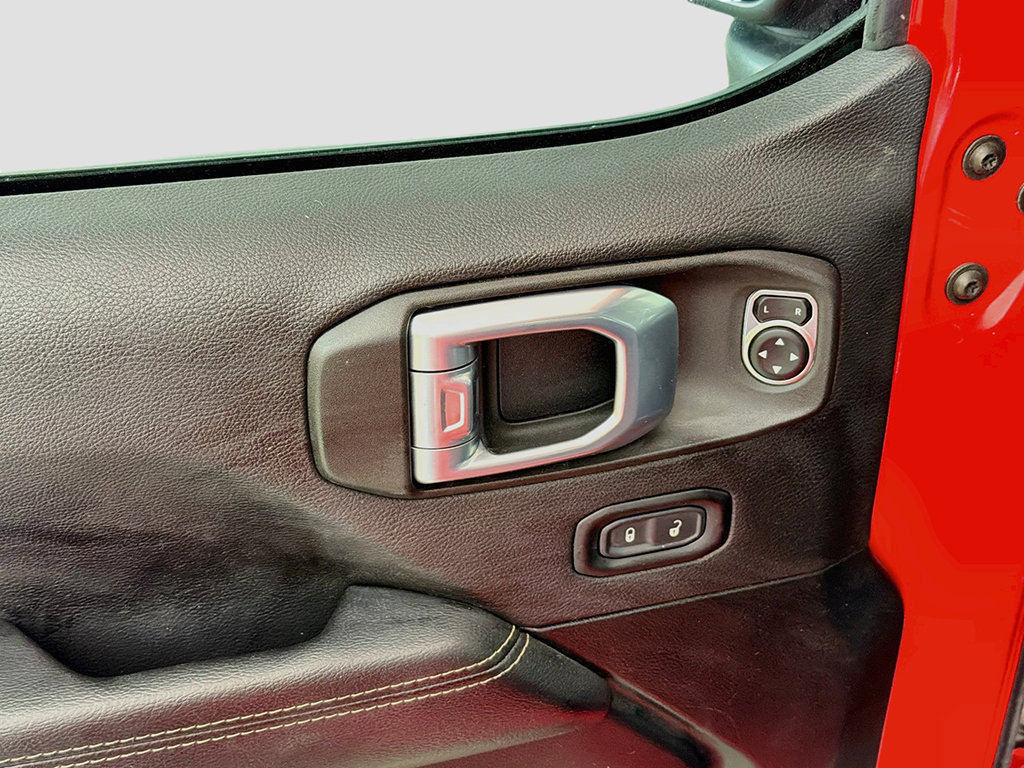 Used 2021 Jeep Wrangler Unlimited Sahara w/ Uconnect 4C Nav & Sound Group AWD/4WD image 28
