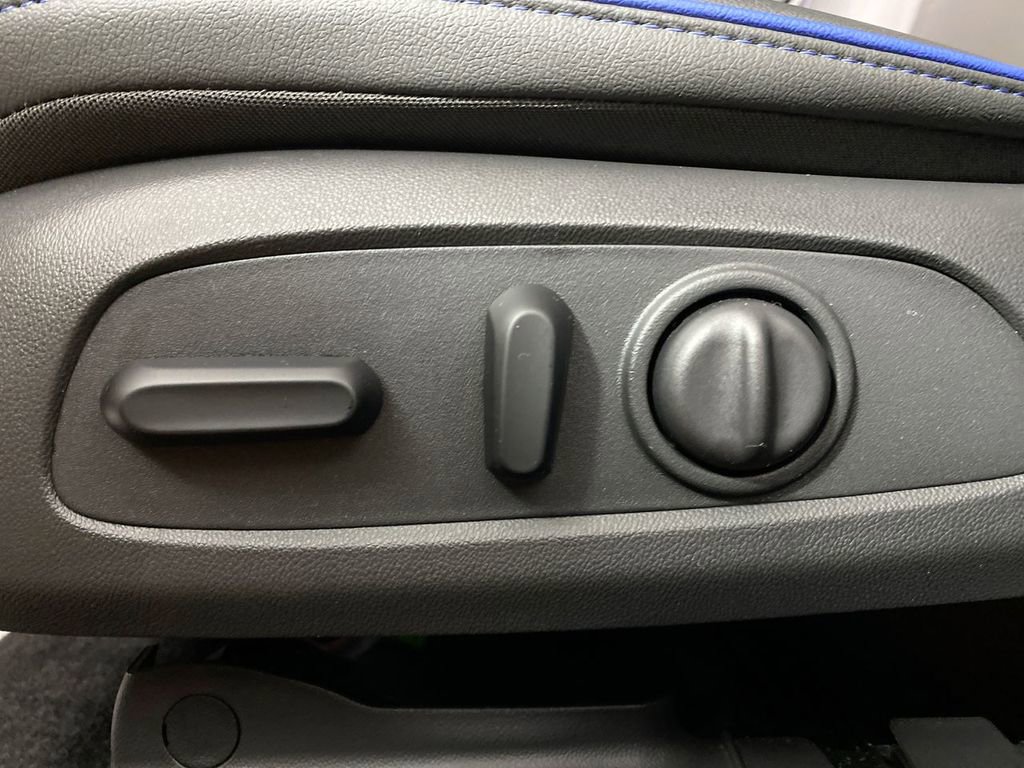 Certified 2024 Buick Envista Sport Touring w/ Convenience I Package image 12