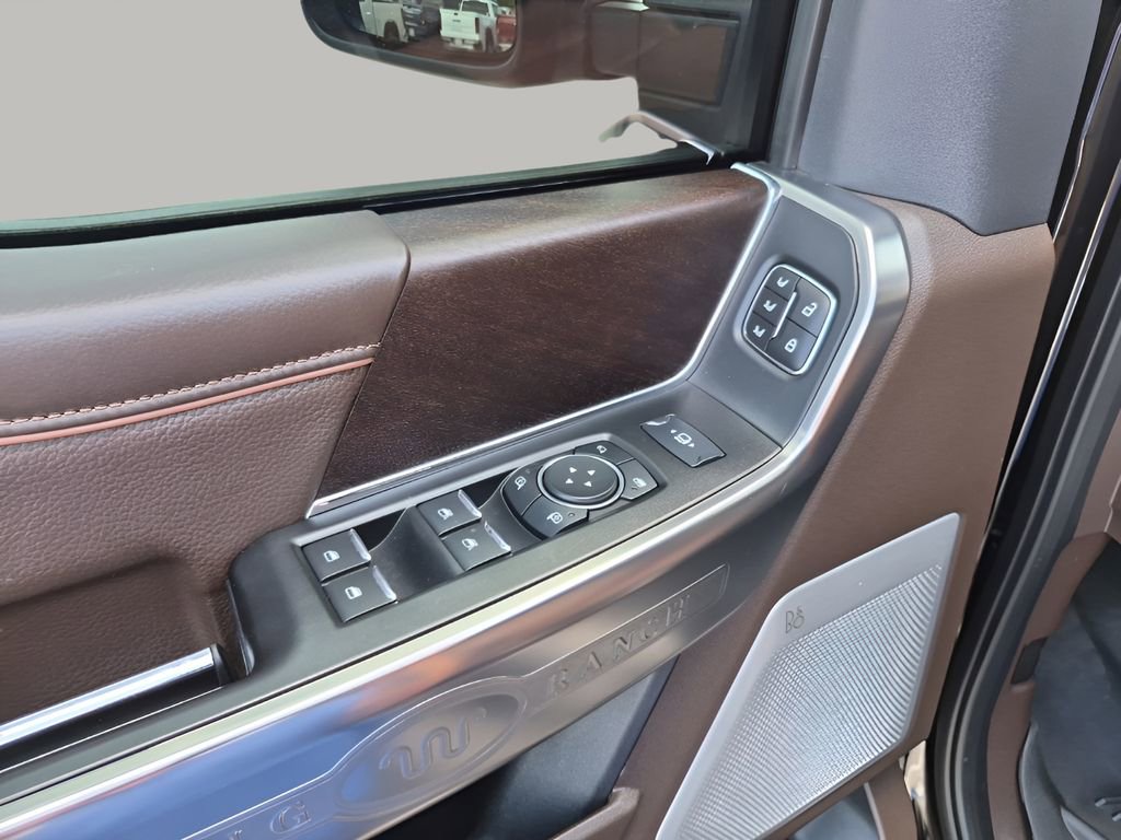 Used 2023 Ford F250 King Ranch image 27