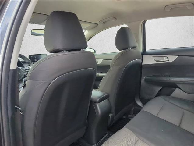 Used 2024 Kia Forte LXS FWD image 17