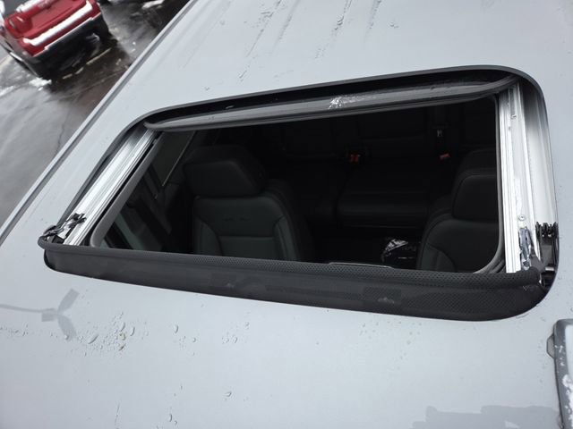 New 2026 GMC Sierra 1500 Denali w/ Denali Reserve Package image 3