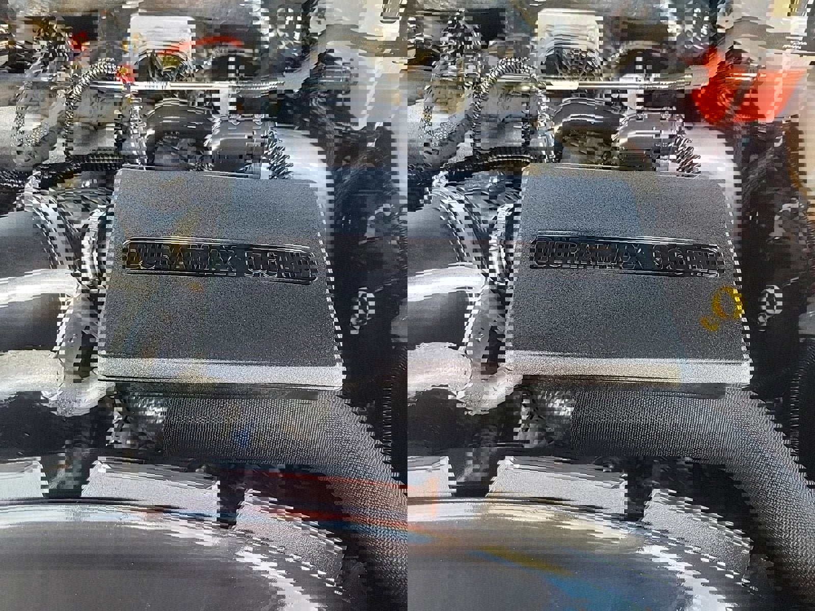 Used 2025 GMC Sierra 2500 AT4 w/ AT4 Premium Plus Package image 12