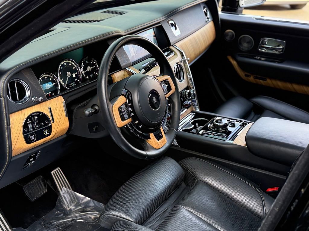 Used 2019 Rolls-Royce Cullinan image 26