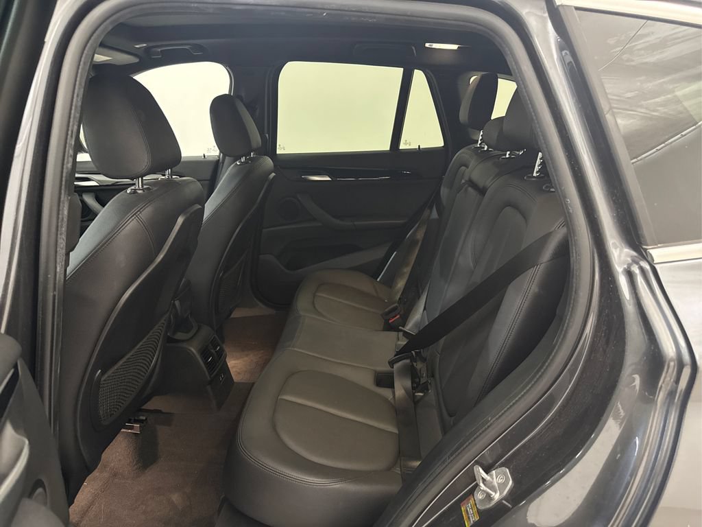 Used 2019 BMW X1 sDrive28i w/ Convenience Package FWD image 9