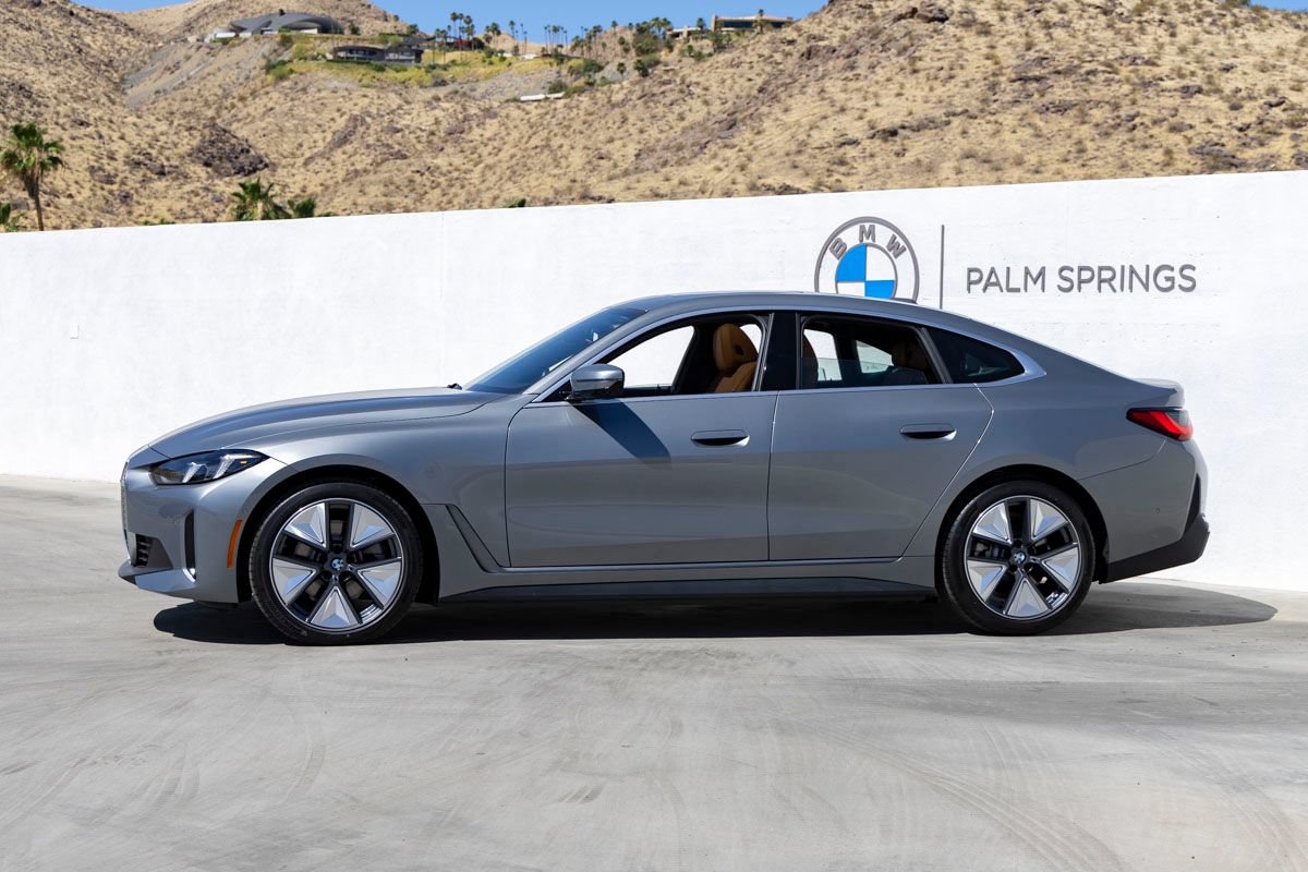 New 2026 BMW i4 eDrive40 w/ Premium Package RWD image 3