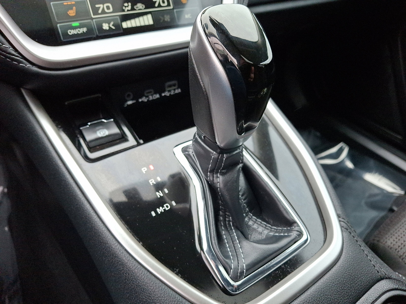 Certified 2024 Subaru Outback Premium image 17