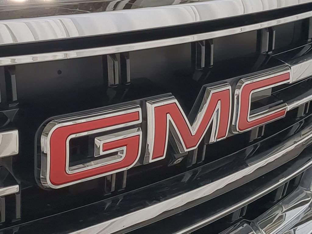 Used 2023 GMC Yukon XL SLT w/ SLT Premium Package image 12