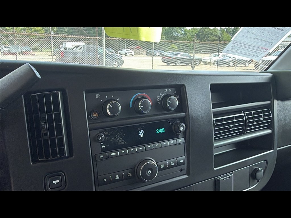 Used 2025 GMC Savana 2500 w/ Driver Convenience Package RWD image 17