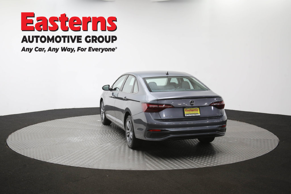 Used 2024 Volkswagen Jetta SE FWD image 67
