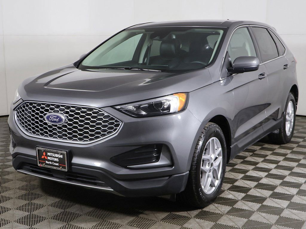 Used 2024 Ford Edge SEL image 9