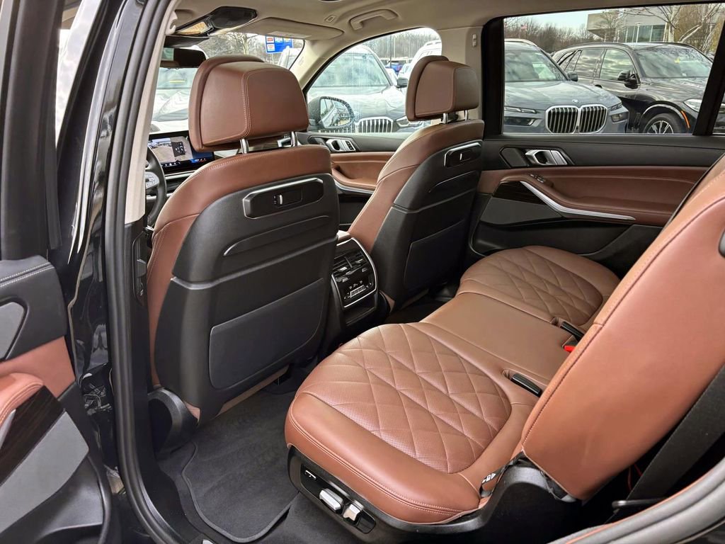 Certified 2025 BMW X7 xDrive40i image 28