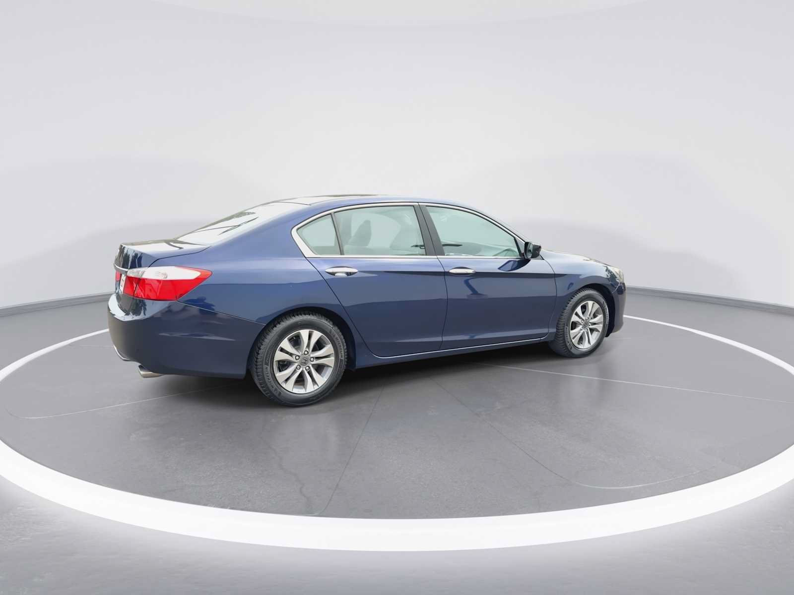 Used 2013 Honda Accord LX image 8