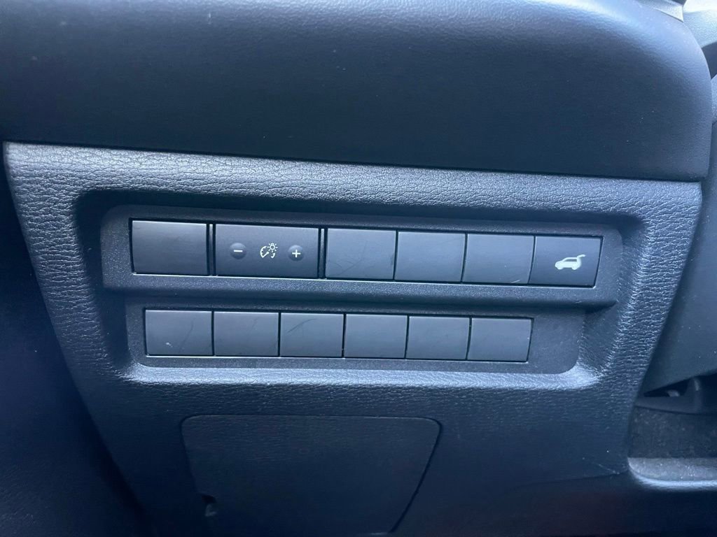 Used 2023 Mitsubishi Outlander SE Black Edition image 47