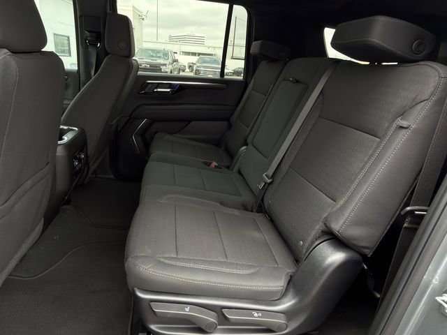 New 2026 Chevrolet Suburban LS image 17