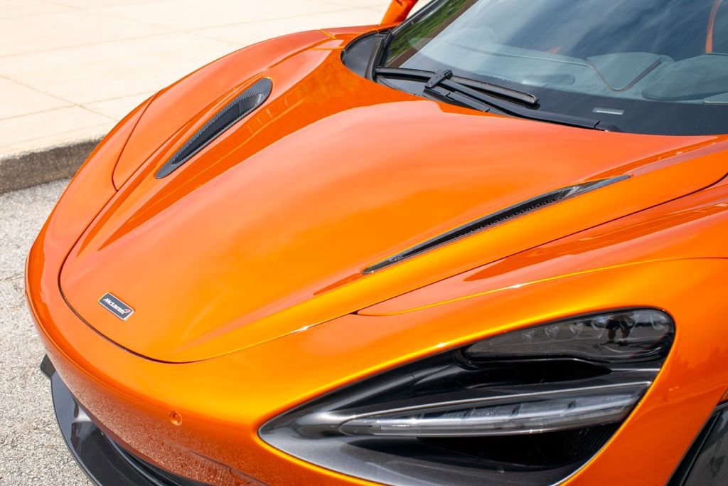 Used 2018 McLaren 720S Performance RWD image 24