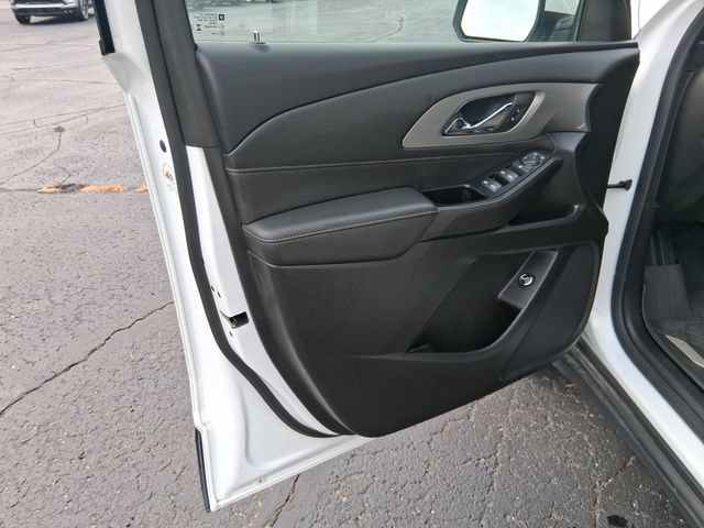 Used 2023 Chevrolet Traverse LT FWD image 7