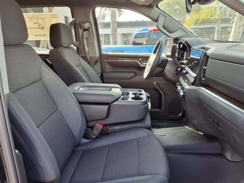 New 2025 GMC Sierra 1500 SLE AWD/4WD image 5