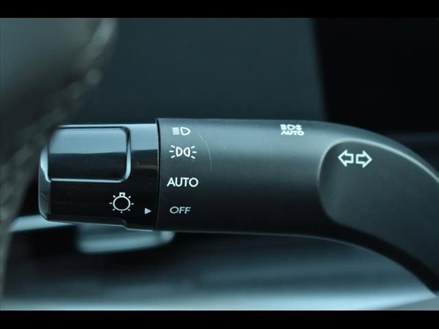 Certified 2025 Hyundai Kona SEL FWD image 23