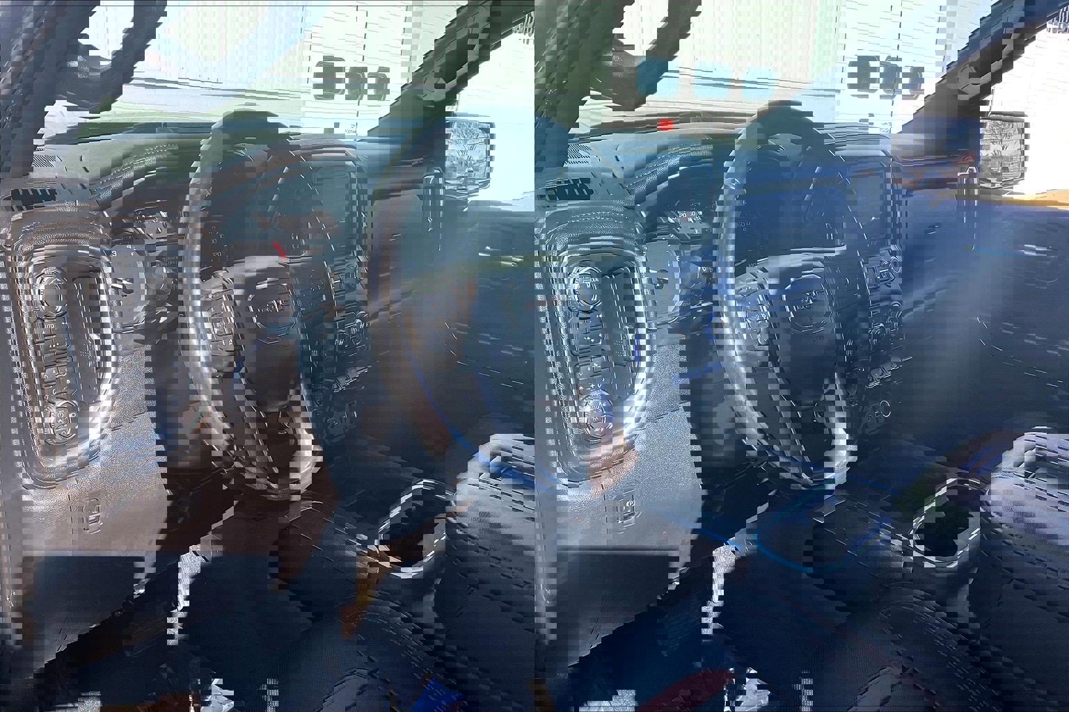 Used 2020 GMC Sierra 1500 AT4 image 18