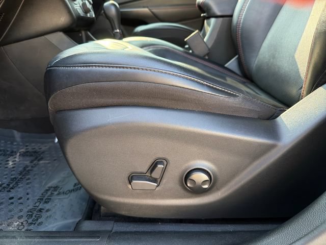 Used 2022 Jeep Cherokee Trailhawk w/ Premium Leather Package AWD/4WD image 11