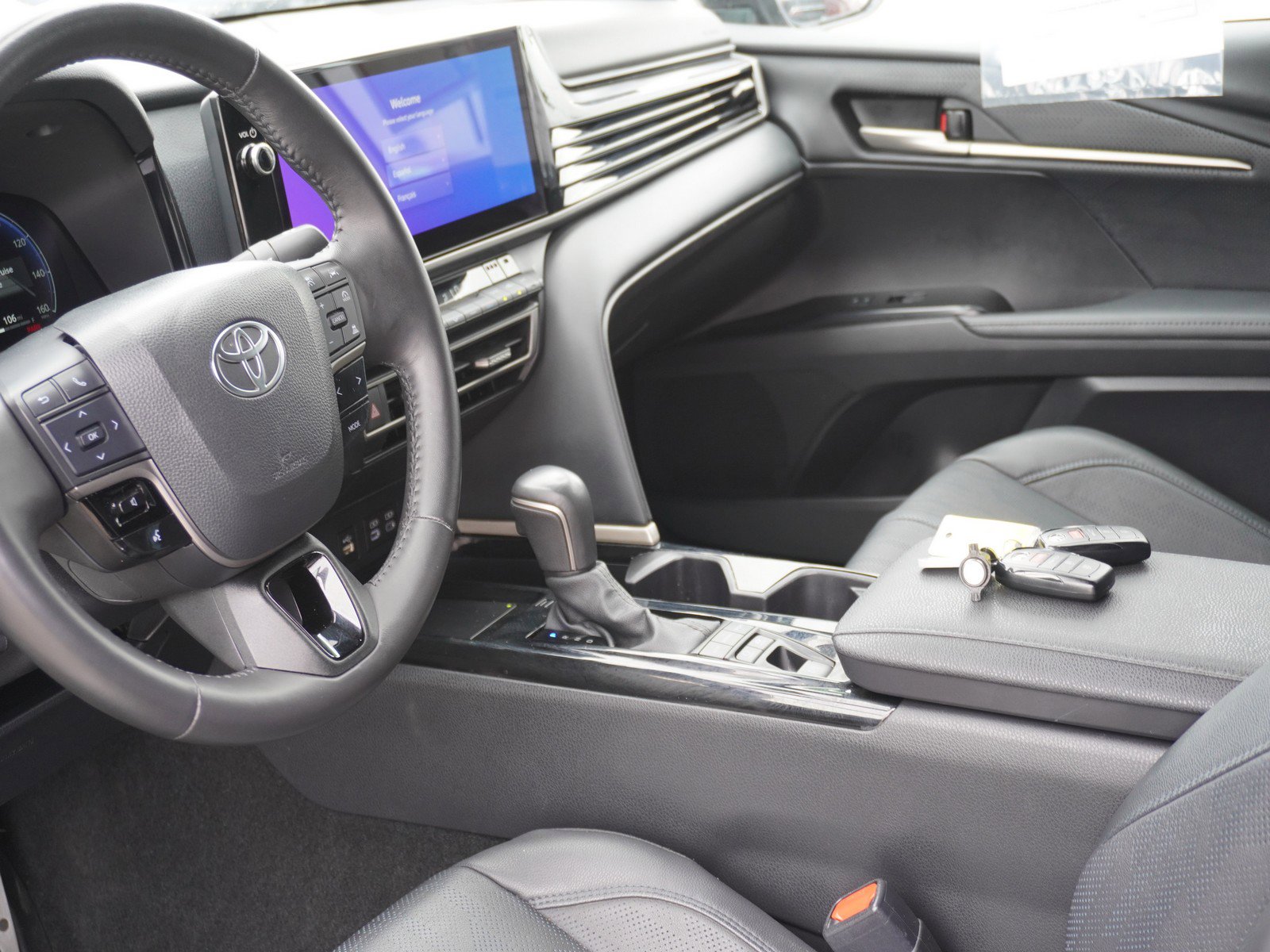 Used 2025 Toyota Camry XSE FWD image 20