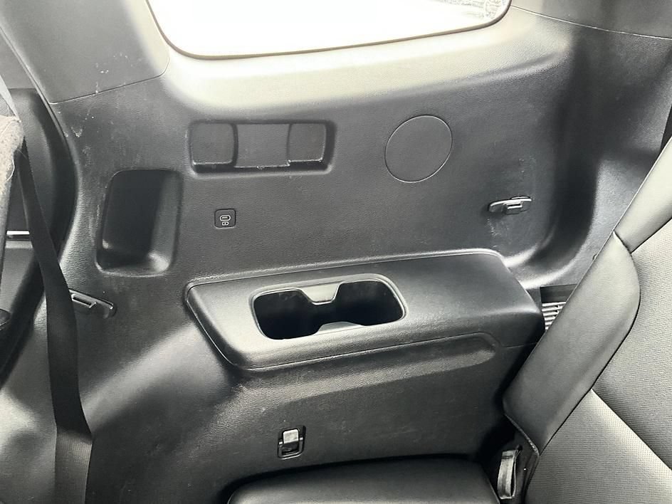 Used 2023 Kia Telluride AWD image 34