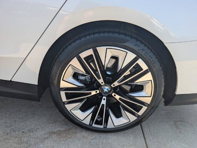 Used 2023 BMW X3 xDrive30i w/ Premium Package AWD/4WD image 32