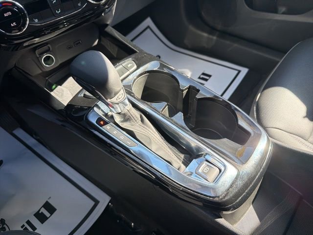 Used 2025 Chevrolet Trax ACTIV w/ Sunroof Package FWD image 32