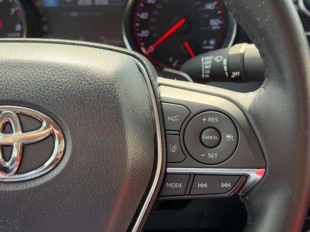 Used 2019 Toyota Camry XSE image 23