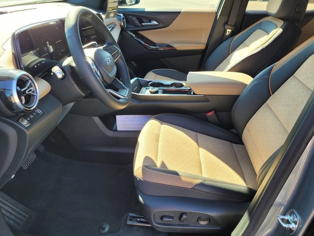New 2026 Chevrolet Equinox ACTIV AWD/4WD image 11