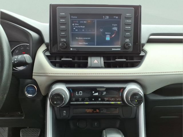 Used 2021 Toyota RAV4 XLE AWD/4WD image 18