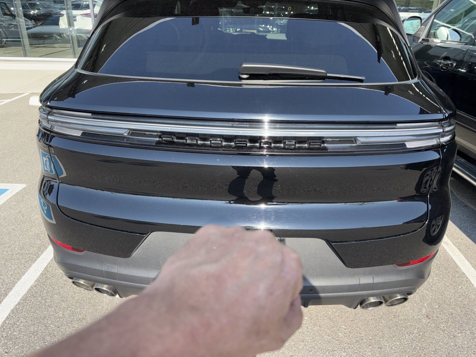 Used 2024 Porsche Cayenne S image 4