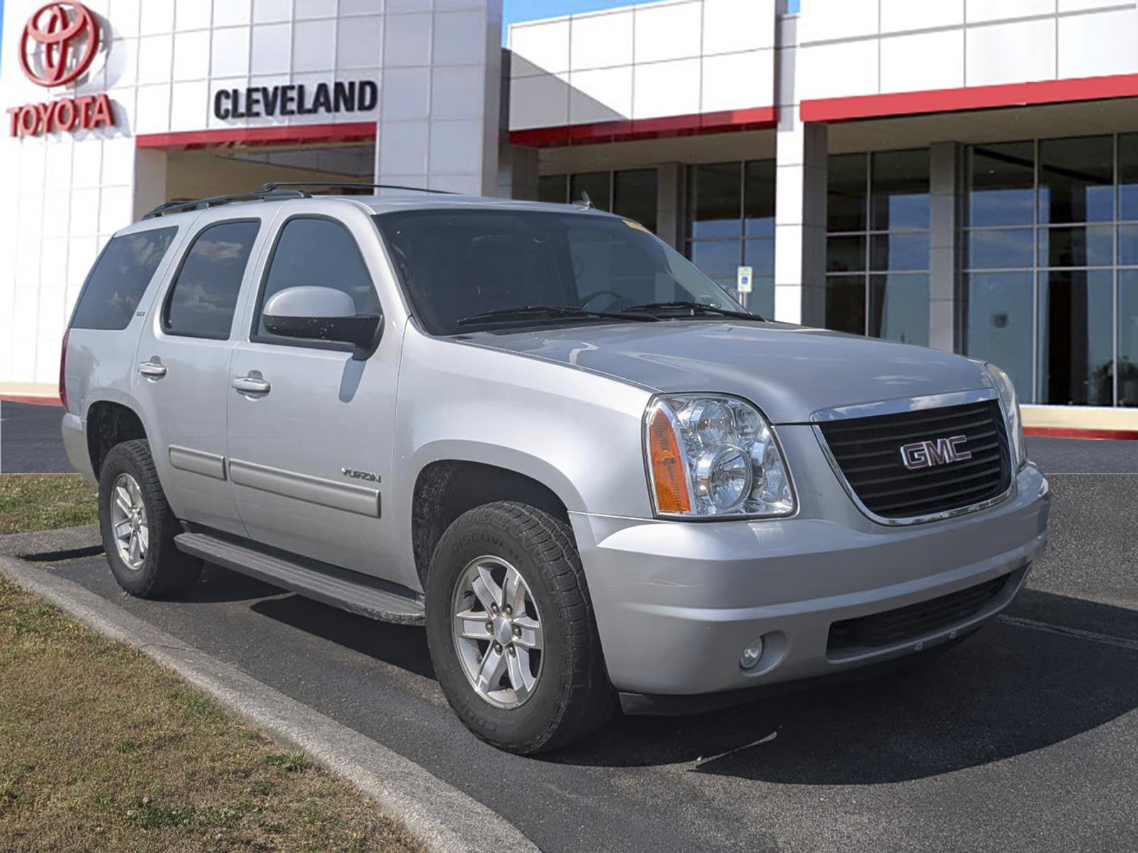 Used 2013 GMC Yukon SLT AWD/4WD video 2