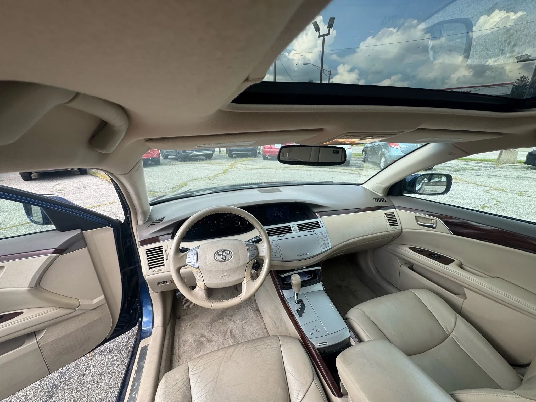 Used 2008 Toyota Avalon XL image 11