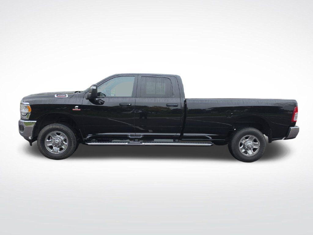 Used 2024 RAM 3500 Tradesman w/ Chrome Appearance Group AWD/4WD image 2