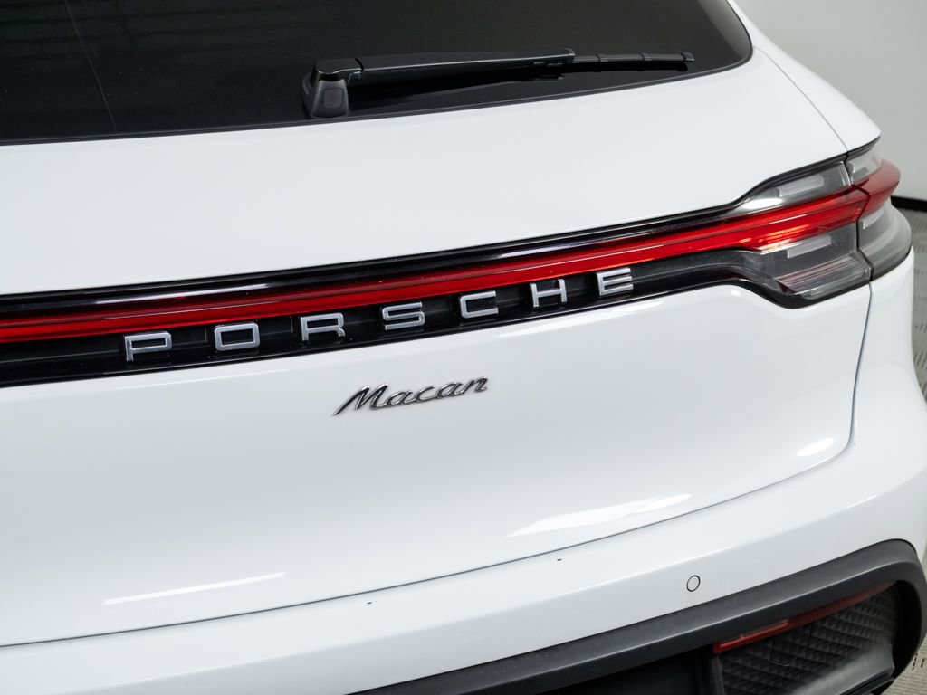 Certified 2023 Porsche Macan Turbo image 37