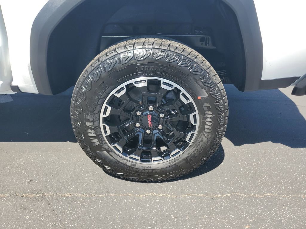 New 2026 GMC Canyon AT4 image 5