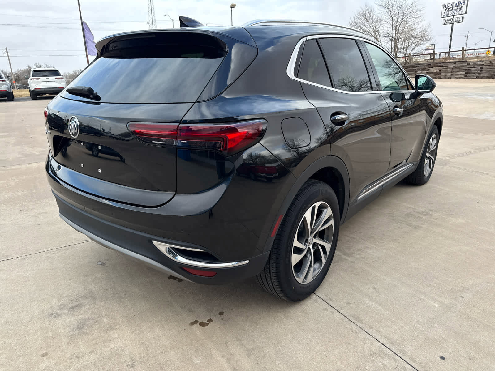 Used 2023 Buick Envision Essence image 7