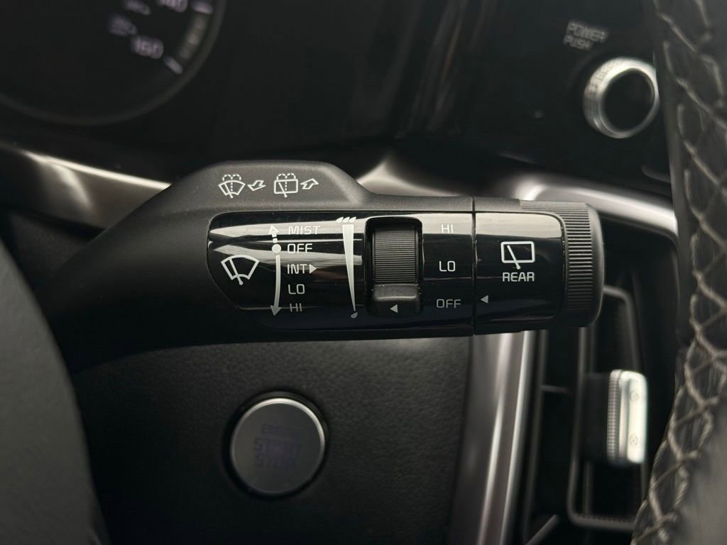 Certified 2023 Kia Sorento EX image 28