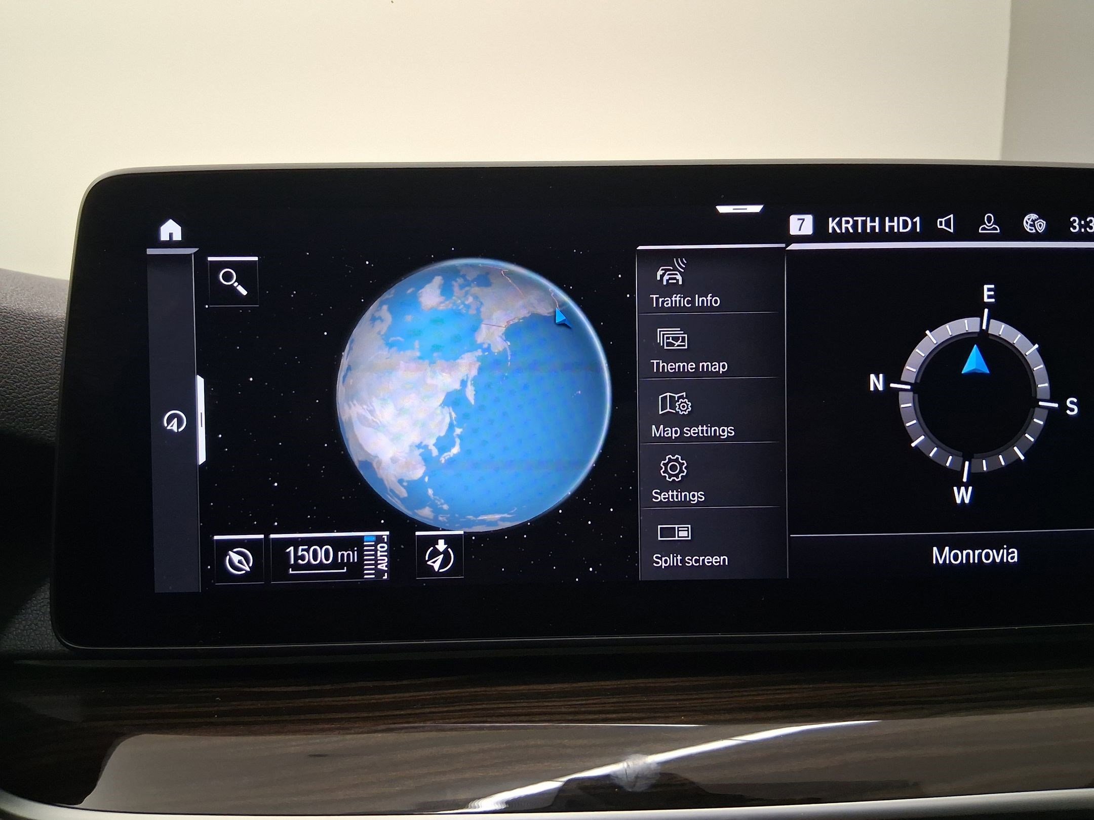 Certified 2023 BMW 530e w/ Convenience Package image 29