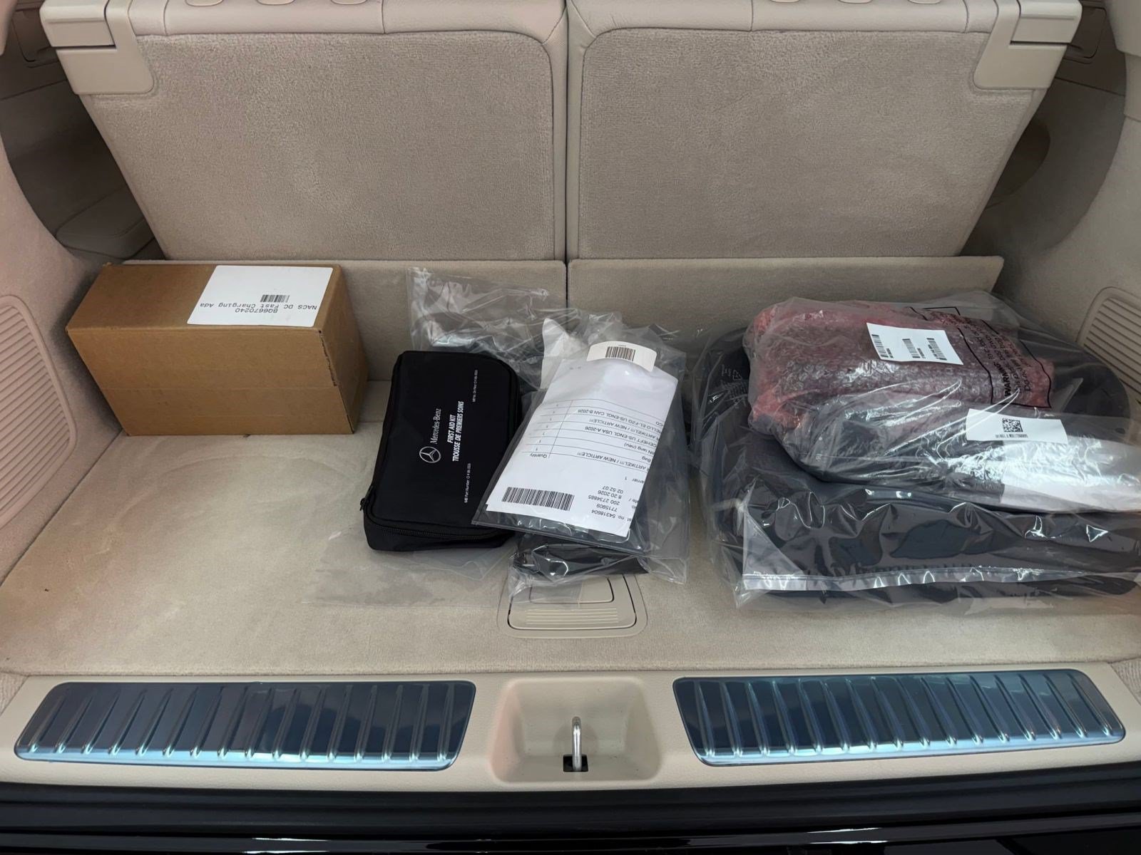 New 2027 Mercedes-Benz EQS 400 4MATIC SUV image 22