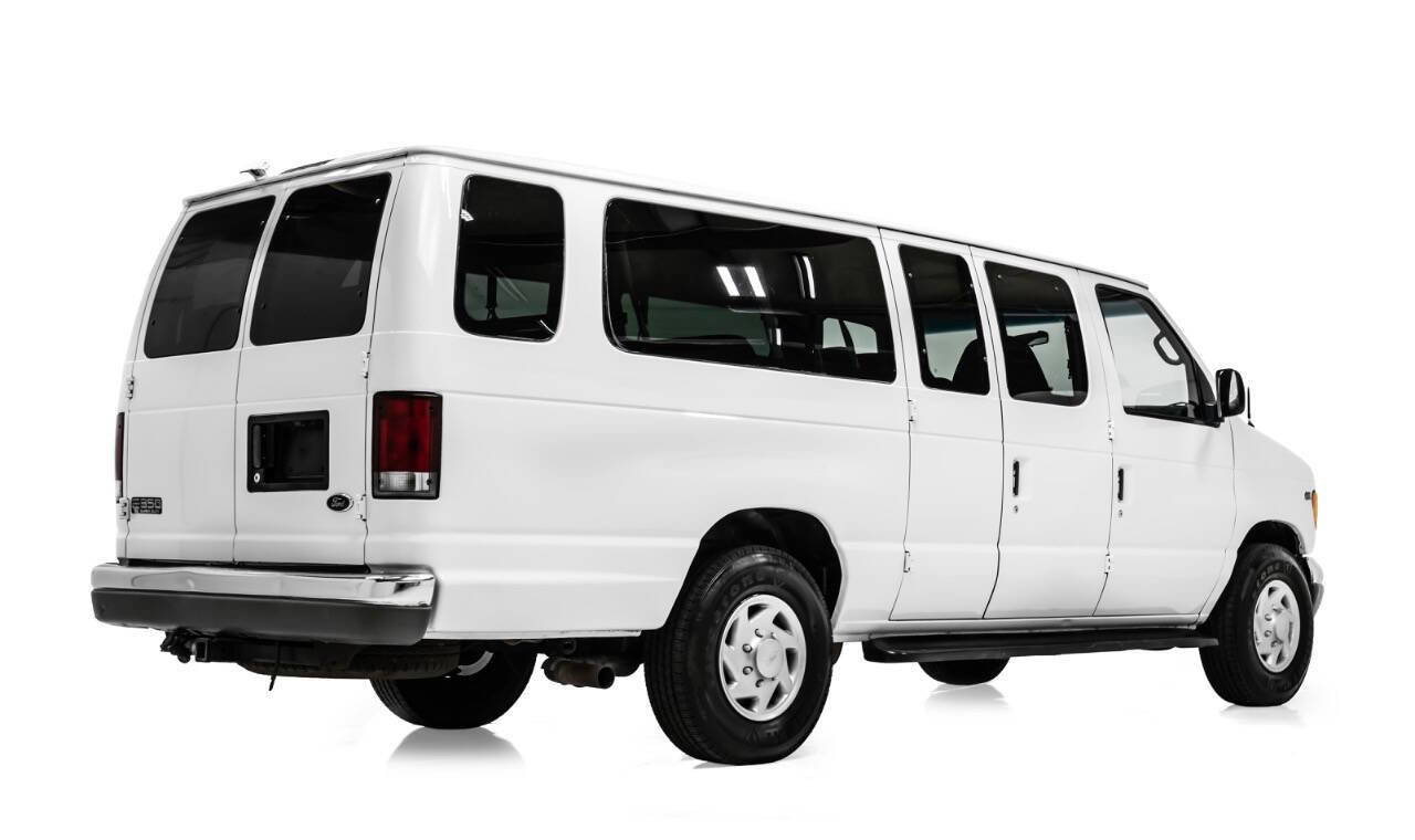 Used 2001 Ford E-350 and Econoline 350 XLT image 3