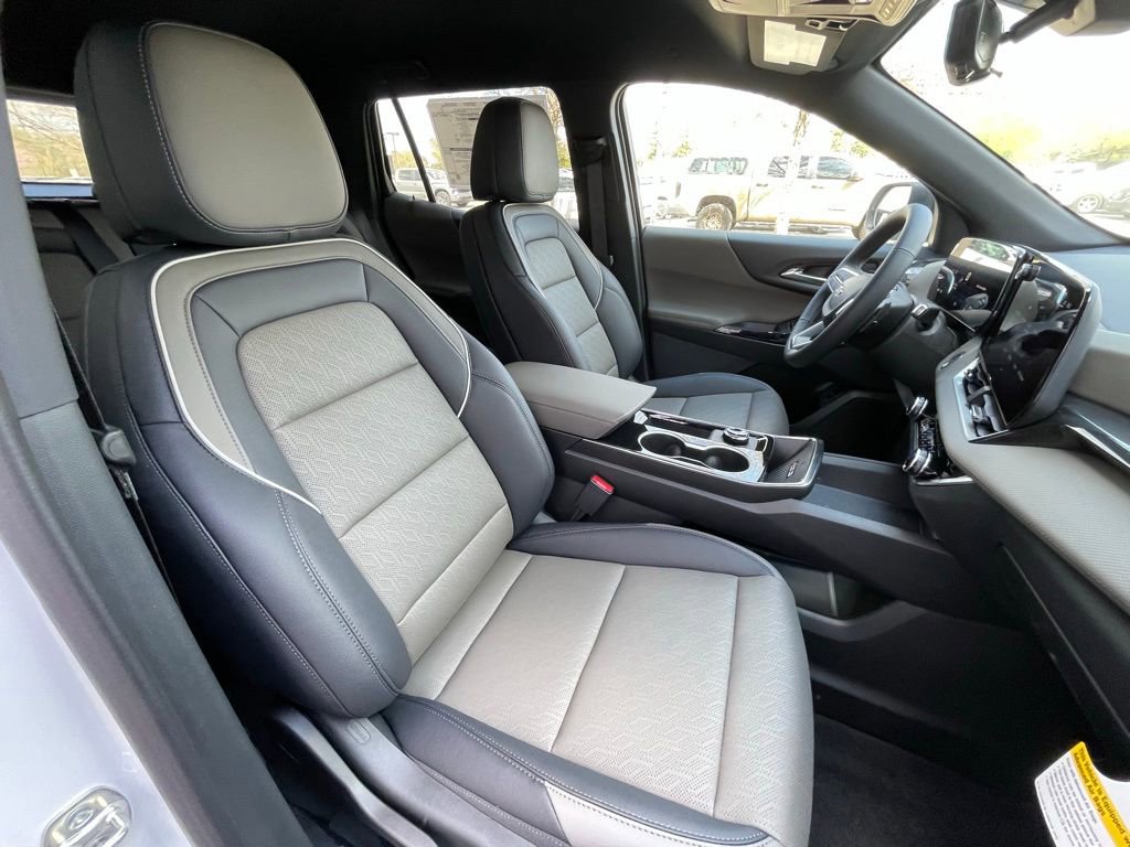 New 2026 Chevrolet Equinox LT w/ Convenience Package II image 31