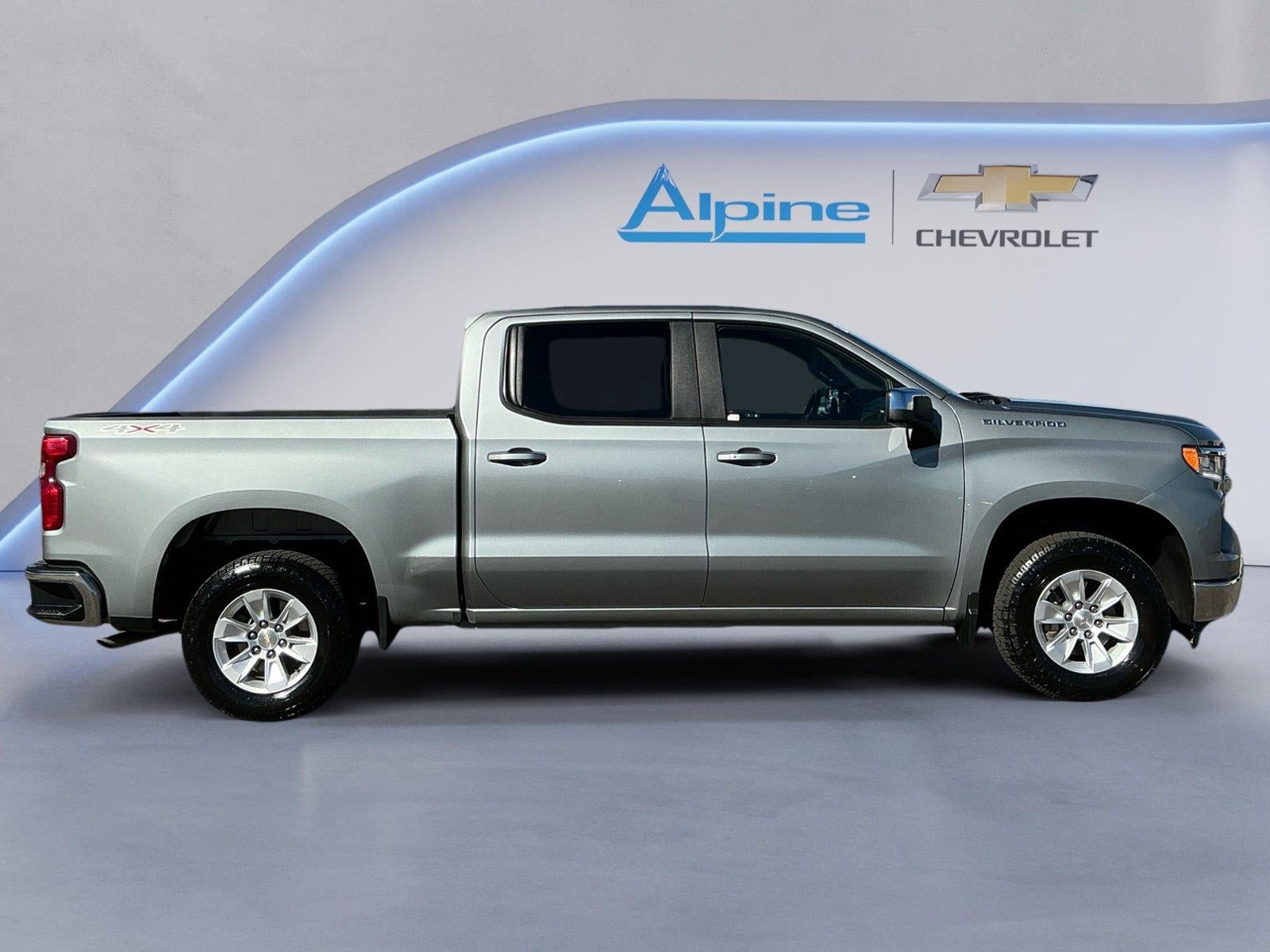 Used 2025 Chevrolet Silverado 1500 LT AWD/4WD image 6