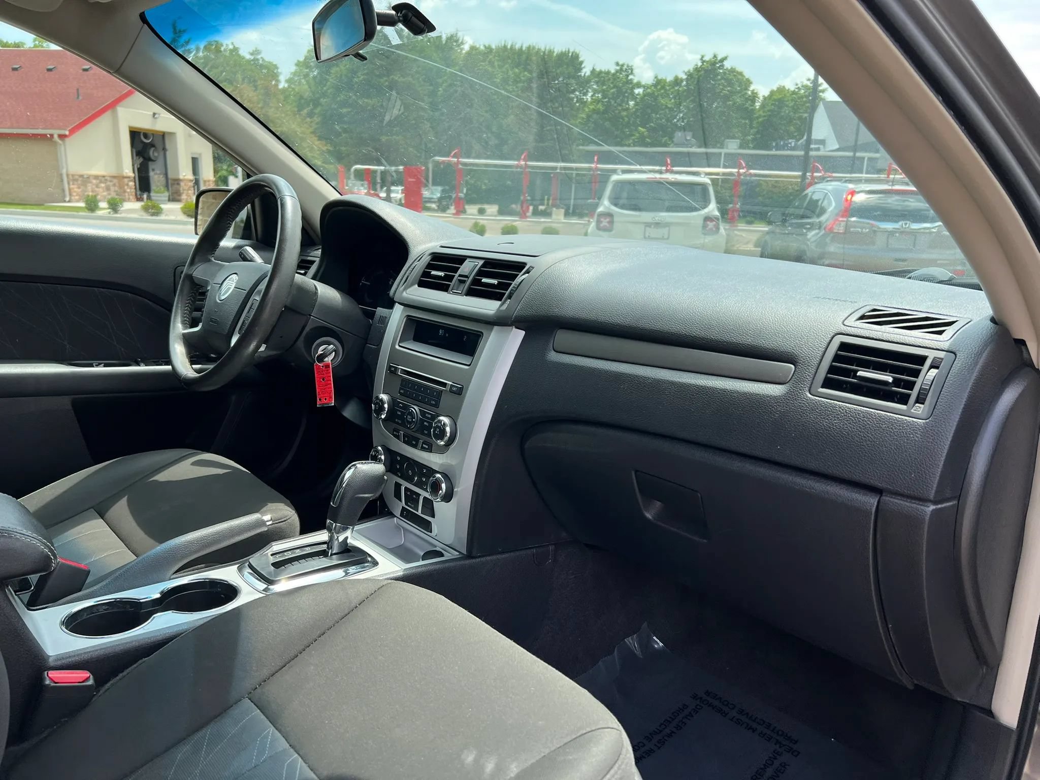 Used 2010 Mercury Milan FWD image 18
