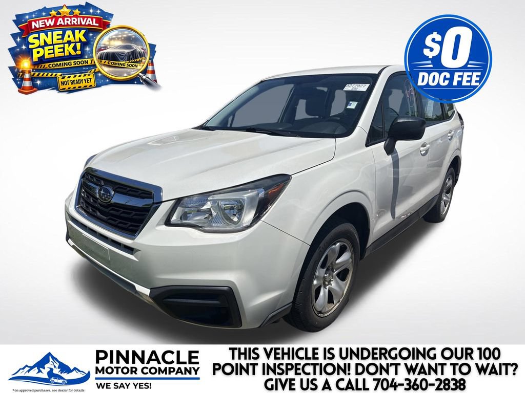 Used 2017 Subaru Forester 2.5i AWD/4WD image 2