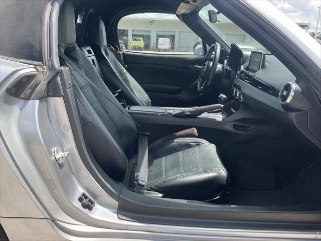 Used 2017 FIAT 124 Spider Lusso image 21