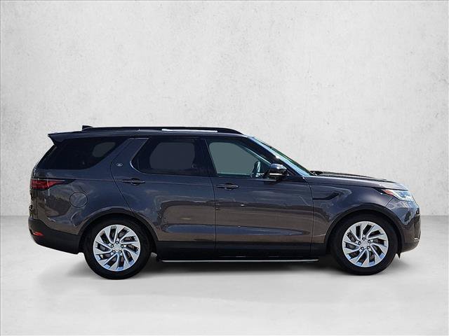 Used 2024 Land Rover Discovery S AWD/4WD image 4